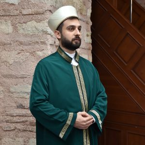 Imam Robe Green with Black Border New Pattern