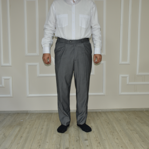 Single Pleat Loose Trousers Gray